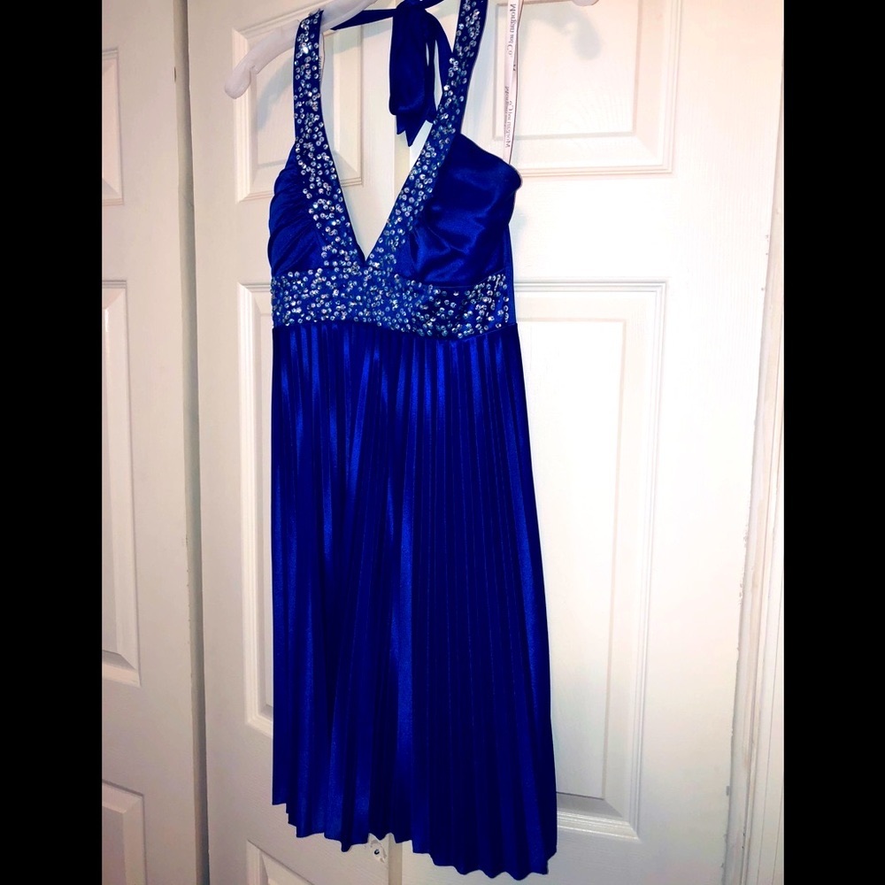Formal Blue Sparkle Halter Dress 🤩🤩